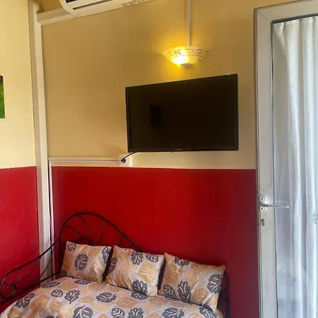 In Heliovillage, Naturiste Village, South Of France